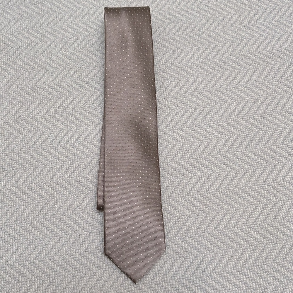 TIE BAR Boys Destination Dots Champagne Tie
